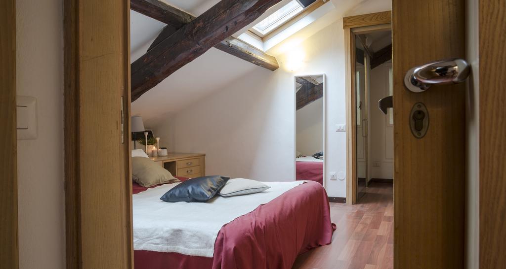 Altido Crocetta Loft Set Apartment Milan Bagian luar foto
